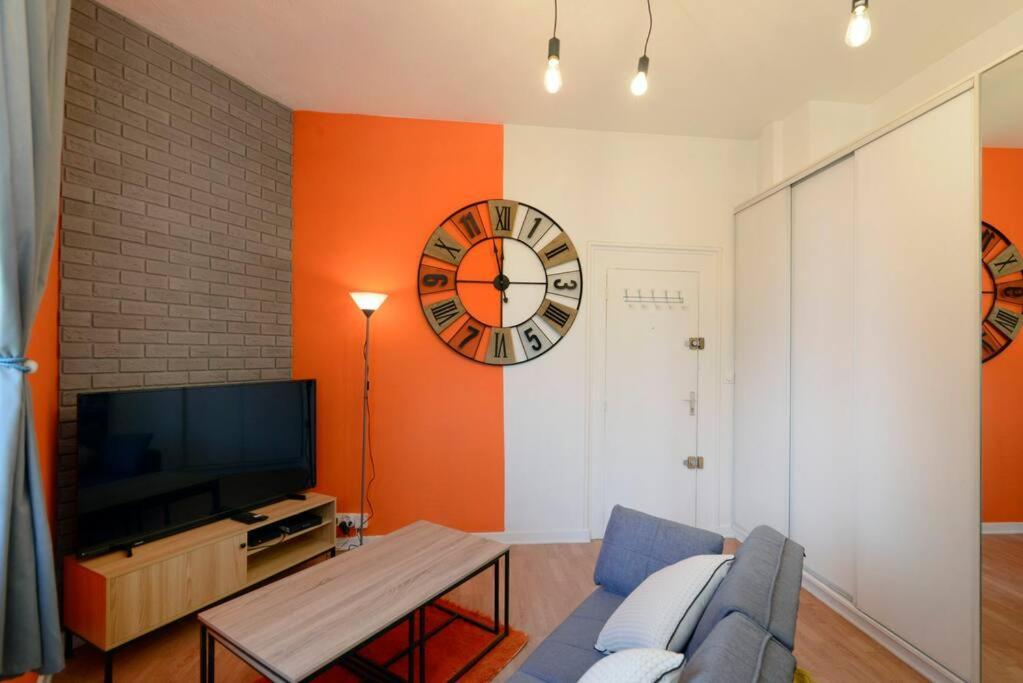Apartamento L'Accueil En Quai/T2/Gare/Wi-Fi Angulema Exterior foto